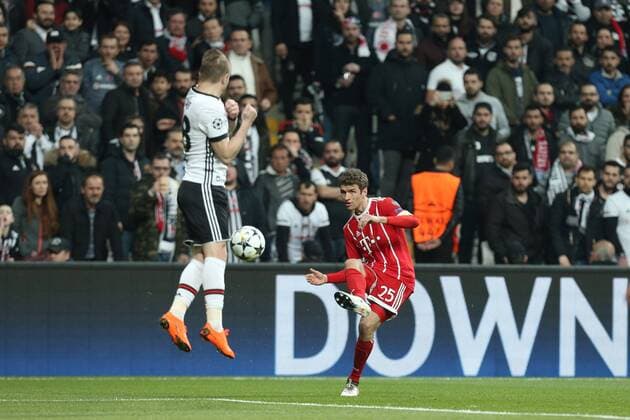 In action with Caner Erkin 88 Besiktas Istanbul and Thomas Mueller 25 Bayern Munich Besiktas Istanbul vs Bayern Munich Soccer Eighth-final Champions League 14 03 2018 Istanbul Istanbul Turkey Copyright: xkolbert-press ChristianxKolbertx