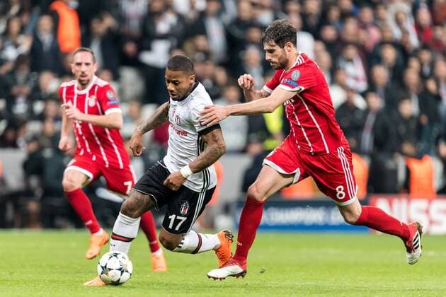 (L-R) Franck Ribery of FC Bayern Munich, Jeremain Marciano Lens of Besiktas JK , Javi Martinez of FC Bayern Munich during the UEFA Champions League round of 16 match between Besiktas AS and Bayern Munchen at the Vodafone Arena on March 14, 2018 in Istanbul, Turkey UEFA Champions League 2017 2018 xVIxVIxImagesx xGerritxvanxKeulenxIVx 10345217