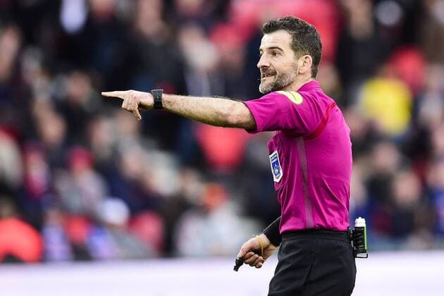 Fußball, Paris Saint Germain - Angers SCO Sebastien Desiage - arbitre FOOTBALL : PSG vs Angers - Conforama Ligue1 - 14 03 2018 JBAutissier Panoramic 