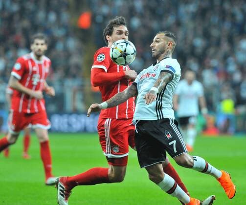 Besiktas Ricardo Quaresma Bayern Munich™Mats Hummels during Besiktas - Bayern Munich UEFA Champions League round of 16 second leg soccer match in Vodafone Arena, Istanbul, Turkey, Mar 14, 2018.  15949908