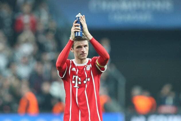 Final cheering in the fan-curve Thomas Mueller 25 FC Bayern Muenchen Besiktas FC vs Bayern Munich Soccer Eighth-final Champions League 14 03 2018 Istanbul Istanbul Turkey Copyright: xkolbert-press ChristianxKolbertx