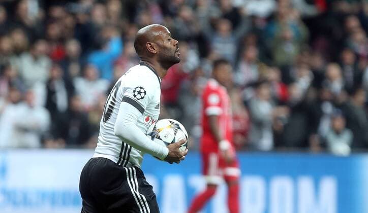 Fußball, CL, Besiktas Istanbul - Bayern München Besiktas Vagner Love celebrate his goal with his teammates during Besiktas - Bayern Munich UEFA Champions League round of 16 second leg soccer match in Vodafone Arena, Istanbul, Turkey, Mar 14, 2018.  Copyright: TolgaxAdanali 15949961