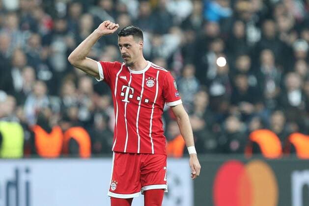 Final cheering in the fan-curve Sandro Wagner 2 FC Bayern Muenchen pulls the hat Besiktas Istanbul vs Bayern Munich Soccer Eighth-final Champions League 14 03 2018 Istanbul Istanbul Turkey Copyright: xkolbert-press ChristianxKolbertx