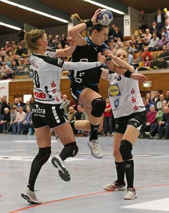 14 03 2018 Germany Bietigheim Handball Bundesliga Women 17 Round Season 2017 2018 SG BBM Bietigheim vs Neckarsulmer Sport Union v Nele Reimer NSU Karolina Kudlacz Gloc BBM Lena Hoffmann NSU