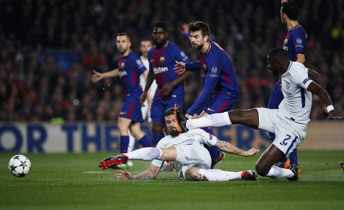 14th March 2018, Camp Nou, Barcelona, Spain; UEFA Champions League football, round of 16, 2nd leg, FC Barcelona Barca versus Chelsea; Olivier Giroud and Antonio Ruidiger of Chelsea FC go for the same ball  ActionPlus12001554