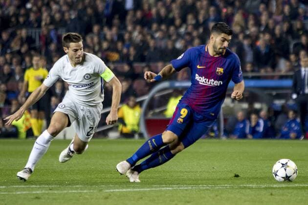 March 14, 2018 - Barcelona, Catalonia, Spain - Luis Suarez vies with Cesar Azpilicueta during the UEFA Champions League match between FC Barcelona Barca and Chelsea FC at the Camp Nou Stadium in Barcelona, Catalonia, Spain on March 14,2018 FC Barcelona v Chelsea FC - UEFA Champions League Round of 16: Second Leg  - ZUMAn230 20180314_zaa_n230_486 Copyright: xMiquelxLlopx