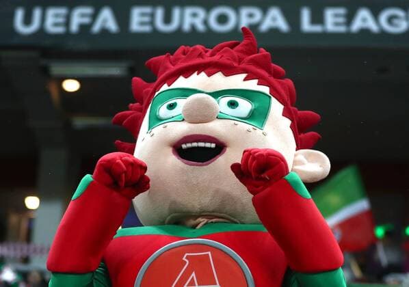 MOSCOW, RUSSIA - MARCH 15, 2018: FC Lokomotiv Moscow mascot seen ahead of the 2017-2018 UEFA Europa League Round of 16 second leg football match between Lokomotiv Moscow and Atletico Madrid at RZD Arena (Lokomotiv Stadium). Valery Sharifulin TASS  TS077DFB