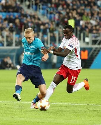 St Petersburg RB Leipzig Soccer Euro League St Petersburg 15 03 2018 Krestowski Stadium Soccer UEFA Euro League Round of 16 Relegation FK Zenit St Petersburg vs RB Leipzig The picture of l IgorÊSmolnikov 19 Zenit and Bruma 17 RB Leipzig