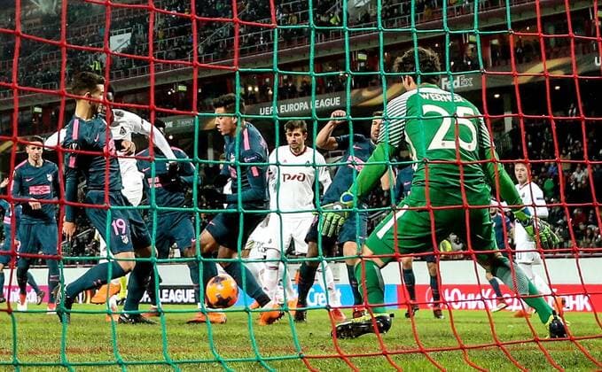 MOSCOW, RUSSIA - MARCH 15, 2018: Atletico Madrid s goalkeeper Axel Werner in the 2017-2018 UEFA Europa League Round of 16 second leg football match against Lokomotiv Moscow at RZD Arena (Lokomotiv Stadium). Atletico Madrid won the game 5-1. Valery Sharifulin TASS  TS077E54