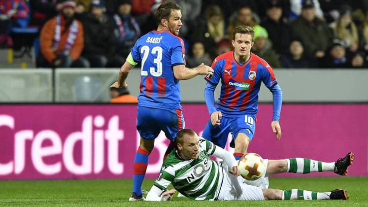 (L-R) Marek Bakos of Viktoria, Jeremy Mathieu of Sporting and Jan Kopic of Viktoria in action during the second leg of the quarterfinal match of the Europe League in Pilsen, Czech Republic, March 15, 2018. (CTKxPhoto MichalxKamaryt) CTKPhotoP201803151117001  kmt 4