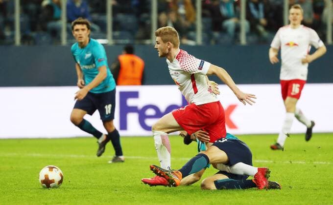 St Petersburg RB Leipzig Soccer Euro League St Petersburg 15 03 2018 Krestowski Stadium Football UEFA Euro League Round of 16 Relegation FK Zenit St Petersburg vs. RB Leipzig Pictured Timo Werner ahead RB Leipzig is fouled by MihaÊMevlja 23 Zenit penalty