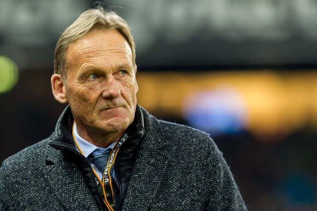 Salzburg Austria 15 03 2018 UEFA Europa League 2017 18 Season Round of 16 Second leg Red Bull Salzburg BV Borussia Dortmund Managing Director Hans Joachim Watzke BVB is watching DeFodi048