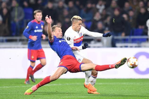 09 MARIANO DIAZ (OL) - 24 VASILI BEREZUTSKI (CSK) FOOTBALL : Lyon vs CSKA Moscou - Ligue Europa - 15 03 2018 FEP Panoramic 