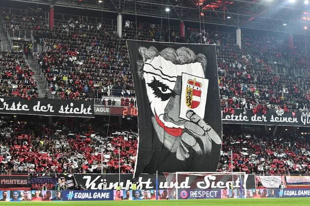 Bilder des Tages - SPORT SOCCER - UEFA EL, RBS vs Dortmund SALZBURG,AUSTRIA,15.MAR.18 - SOCCER - UEFA Europa League, round of 16, Red Bull Salzburg vs Borussia Dortmund. Image shows fans and a banner. GEPAxpictures xFlorianxErtl