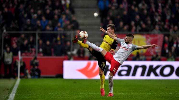 SOCCER - UEFA EL, RBS vs Dortmund SALZBURG,AUSTRIA,15.MAR.18 - SOCCER - UEFA Europa League, round of 16, Red Bull Salzburg vs Borussia Dortmund. Image shows Maximilian Philipp (Dortmund) and Valon Berisha (RBS). GEPAxpictures xFlorianxErtl
