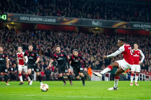 Danny Welbeck of Arsenal scores the equaliser with a penalty during the UEFA Europa League Round of 16 Leg 2 of 2 between Arsenal and AC Milan at the Emirates Stadium, London, England on 15 March 2018. Copyright: xSalvioxCalabresex 19300008