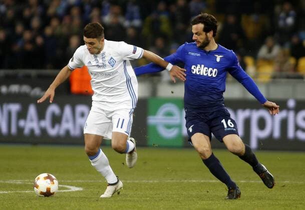 March 15, 2018 - Marco Parolo(L) of Lazio vies for the ball with Junior Moraes(R) of Dynamo during the Europa League round 16 second leg football match between FC Dynamo Kyiv and SS Lazio, at the Olimpiyskyi stadium in Kyiv, Ukraine, March 15, 2018. Europa League round 16 second leg football match between FC Dynamo Kyiv and SS Lazio - ZUMAs334 82331924st Copyright: xAnatoliixStepanovx