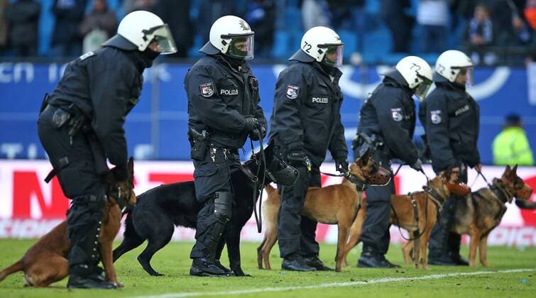 17 03 2018 Football 1 Bundesliga 2017 2018 27 Matchday Hamburger SV Hertha BSC Berlin at the Volksparkstadion Hamburg Police squad takes on the pitch after the final whistle