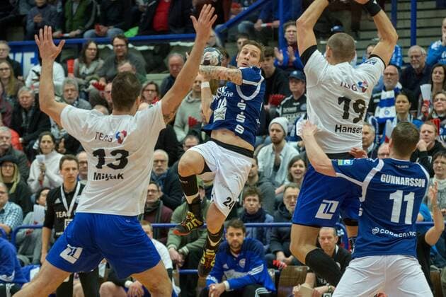 Linus Arnesson 24 Bergischer HC scored against Duje Miljak 13 ThSV Eisenbach Nicolai Hansen 19 ThSV Eisenbach Arnor Thor Gunnarsson 11 Bergischer HC Bergischer HC vs ThSV Eisenach Handball 2 Bundesliga 17 03 18 Solingen NRW Germany Klingenhalle Copyright: xcdnx