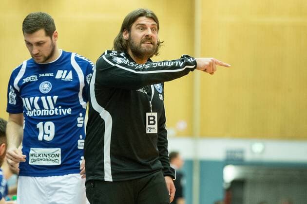 Sebastian Hinze Coach Bergischer HC on the sidelines Bergischer HC vs ThSV Eisenach Handball 2 Bundesliga 17 03 18 Solingen NRW Germany Klingenhalle Copyright: xcdnx