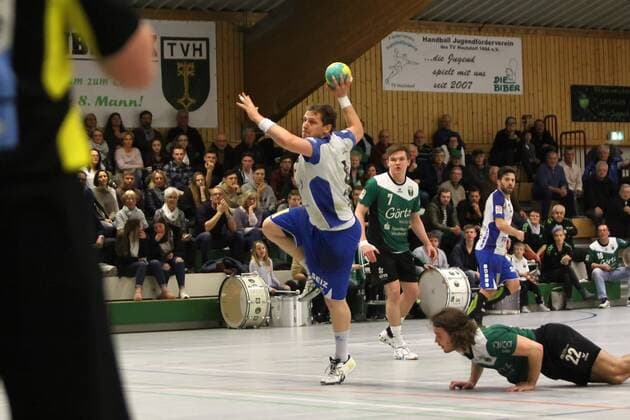 Daniel Reusch Neuhausen at the throw of the match TV Hochdorf vs TV Neuhausen 1893 in the 3 Handball League South on 17 03 2018 Hochdorf Assenheim Copyright: xEIBNER MichaelxBermelx EP_MBL