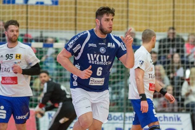 Torjubel Leos Petrovsky 6 Bergischer HC vs ThSV Eisenach Handball 2 Bundesliga 17 03 18 Solingen NRW Germany Klingenhalle Copyright: xcdnx