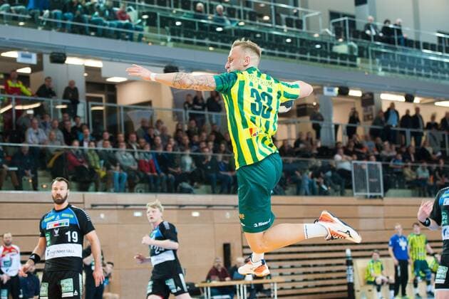 Daniel Mestrum Nr 33 Hagen in action HC Rhein Vikings vs VfL Eintracht Hagen Handball 2 Bundesliga 17 03 18 Dusseldorf NRW Germany Castello Copyright: xcdn_nszx