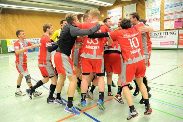 Pure joy of the Soeflinger over the division of points in Herrenberg SG H2Ku Herrenberg Handball men League match 17 03 2018 Photo TBaur Eibner Herrenberg Copyright: xEIBNER Tobias_Baurx EP_TBR
