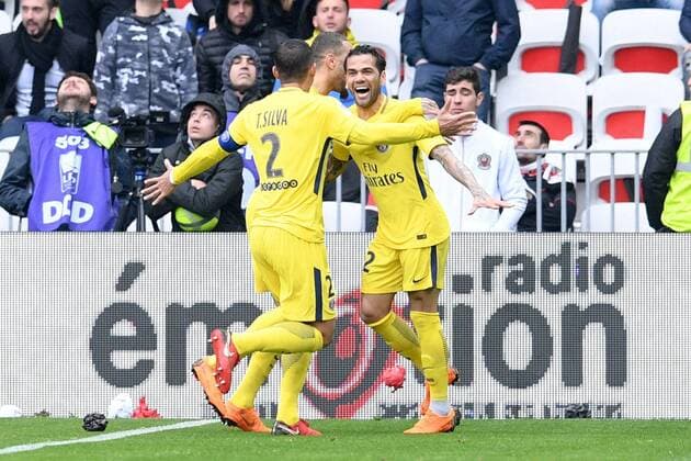 Fußball, OGC Nizza - Paris St. Germain 32 DANI ALVES (PSG) - JOIE FOOTBALL : Nice vs Paris SG - Ligue 1 Conforama - 18 03 2018 FEP Panoramic 