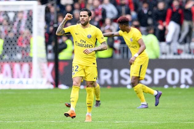 Fußball, OGC Nizza - Paris St. Germain 32 DANI ALVES (PSG) - JOIE FOOTBALL : Nice vs Paris SG - Ligue 1 Conforama - 18 03 2018 FEP Panoramic 
