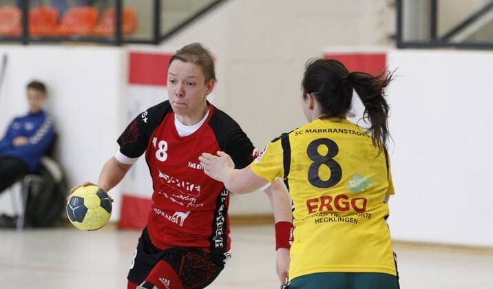Germany Kriftel 18 03 2018 Handball Hessen 3 League West Women Season 2017 2018 TuS Kriftel red SC Markranstädt yellow v l Helena Nitzke TuS Kriftel Sabrina Schmidt Markranstädt Sport TuS Kriftel SC Markranstädt