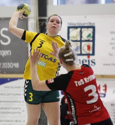 Germany Kriftel 18 03 2018 Handball Hessen 3 Liga West Women Season 2017 2018 TuS Kriftel red SC Markranstädt yellow v l Jasmin Helen Müller Markranstaedt Kim Jana Koerber TuS Kriftel Sport TuS Kriftel SC Markranstaedt