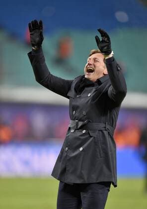 Themen der Woche - SPORT Bilder des Tages - SPORT 18.03.2018, Fussball 1.Liga 2017 2018, 27.Spieltag, RB Leipzig - FC Bayern München, in der Red Bull Arena Leipzig. Trainer Ralph Hasenhüttl (RB Leipzig) jubelt. *** 18 03 2018 Soccer 1 Liga 2017 2018 27 Round RB Leipzig FC Bayern Munich in the Red Bull Arena Leipzig Coach Ralph Hasenhüttl RB Leipzig cheers