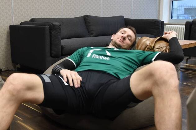 Handball Men 1 Bundesliga Season 2017 18 Füchse Berlin Press discussion TW Petr Stochl Nr 71 Füchse Berlin is recovering in the new Füchse Lounge 20 03 18 Copyright: xMichaelxHundtx xMatthiasxKochx
