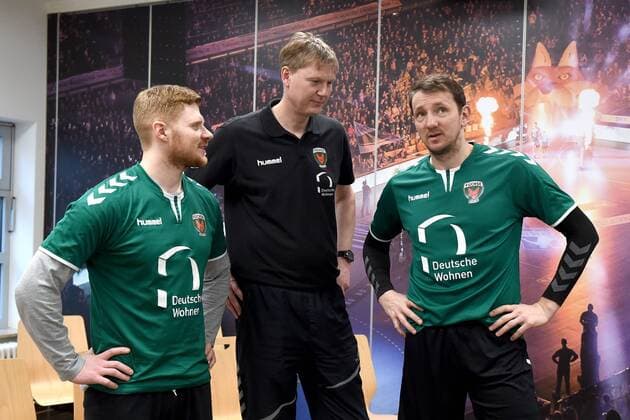 Handball Men 1 Bundesliga Season 2017 18 Füchse Berlin Press conference Meeting in the new meeting room Co Trainer Max Rinderle Füchse Berlin Sport Coordinator Volker Zerbe Foxes Berlin TW Petr Stochl Nr 71 Foxes Berlin 20 03 18 Copyright: xMichaelxHundtx xMatthiasxKochx