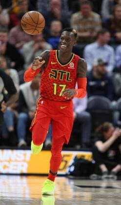 Bilder des Tages - SPORT Atlanta Hawks guard Dennis Schroder brings the ball down court during a basketball game of the NBA Basketball Herren USA against Utah Jazz at Energy Solutions Arena in Salt Lake City, Utah, US, 20 March 2018. Atlanta Hawks at Utah Jazz !ACHTUNG: NUR REDAKTIONELLE NUTZUNG!  Copyright: xGEORGExFREYx GFX20 20180321-636572056358842525