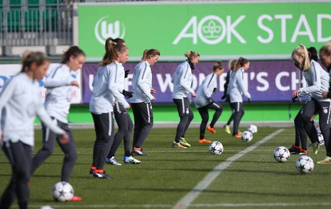 VfL vs Slavia Prag CL Womens preliminary reports Wolfsburg Germany 21 03 2018 FOOTBALL VfL Wolfsburg vs Slavia Prague Training Quarterfinals UEFA Womens Champions League Season 2017 18 Picture shows VfL Team Training Women Wolfsburg
