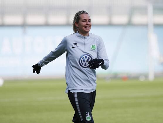 VfL vs Slavia Prag CL Womens preliminary reports Wolfsburg Germany 21 03 2018 FOOTBALL VfL Wolfsburg vs Slavia Prague Training Quarter-final UEFA Womens Champions League Season 2017 18 Picture shows Lena Goeßling VfL Wolfsburg Wolfsburg