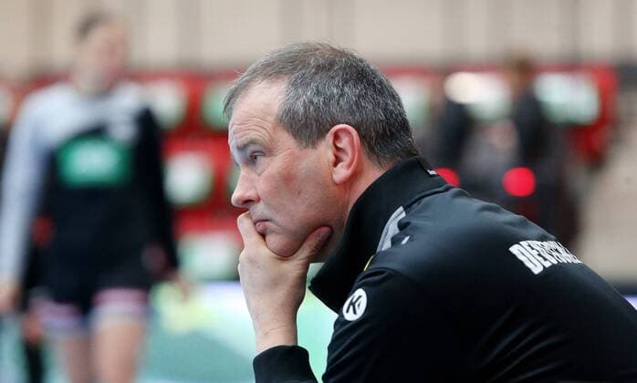BAU 21 03 2018 Stuttgart Handball Women Germany vs Spain Coach Henk Groener GER