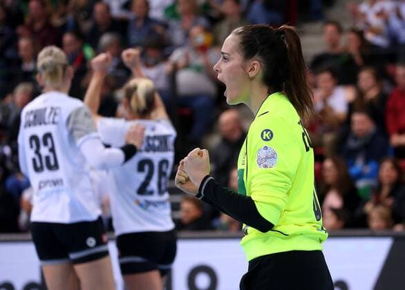 BAU 21 03 2018 Stuttgart Handball Women Germany vs Spain Dinah Eckerle GER cheers and clenches his fists