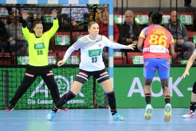 Julia Behnke Germany 13 against Alexandrina Cabral Spain 86 Handball Women European Chamoinship Qualification Group 6 international match Stuttgart 21 03 2018 Photo TBaur Eibner Stuttgart Copyright: xEIBNER Tobias_Baurx EP_TBR