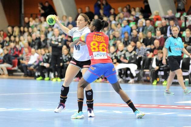 Anna Loerper Germany 10 against Alexandrina Cabral Spain 86 Handball Women European Chamoinship Qualification Group 6 international match Stuttgart 21 03 2018 Photo TBaur Eibner Stuttgart Copyright: xEIBNER Tobias_Baurx EP_TBR