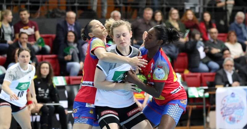 Handball Women DHB Germany Spain Germany Stuttgart 21 03 2018 Handball World Cup Women DHB Germany Spain mi Maren Weigel Germany