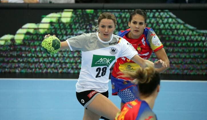 Handball Women DHB Germany Spain Germany Stuttgart 21 03 2018 Handball World Cup Women DHB Germany Spain li Franziska Müller Germany