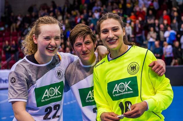EM Quali Germany Spain v left Maren Weigel 22 DEU Ina Grossmann 21 DEU Isabell Roch 16 DEU at the EURO Qualifiers Germany Spain Stuttgart 21 03 18 Handball EC Quali Stuttgart Baden Wuerttemberg Germany Scharrena