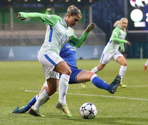 VfL Women vs Prague Womens Football Champions League Quarterfinals VfL Wolfsburg vs Slavia Prague AOK stadium picture shows Anna Pale VfL 9 Wolfsburg