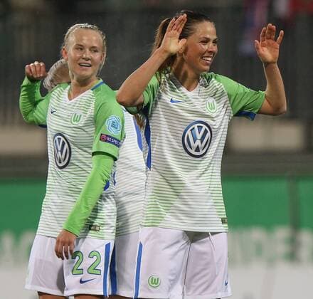 VfL Women vs Prague Womens Football Champions League quarter-finals VfL Wolfsburg vs Slavia Prague AOK stadium picture shows rejoicing after the goal to 4 0 by Sara Bjork Gunnarsdottir VfL 7 Wolfsburg