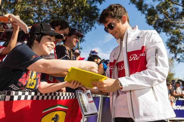Charles Leclerc Alfa Romeo Sauber F1 Team Signs Autographs Grand Prix of Australia 2018 Race Motorsport Formula 1 23 03 2018 Melbourne Copyright: xIllman Eibner-Pressefotox EP_EER