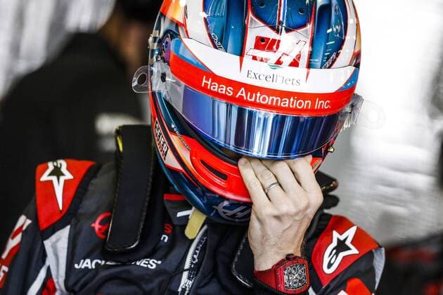 GROSJEAN Romain (fra), Haas F1 Team VF-18 Ferrari, portrait during 2018 Formula 1 championship at Melbourne, Australian Grand Prix, from March 22 To 25 - Photo Motorsports: FIA Formula One World Championship WM Weltmeisterschaft 2018, Melbourne, Victoria : Motorsports: Formula 1 2018 Rolex Australian Grand Prix, Melbourne Australia