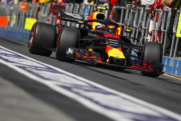 VERSTAPPEN Max (ned), Aston Martin Red Bull Tag Heuer RB14, action during 2018 Formula 1 championship at Melbourne, Australian Grand Prix, from March 22 To 25 - Photo Motorsports: FIA Formula One World Championship WM Weltmeisterschaft 2018, Melbourne, Victoria : Motorsports: Formula 1 2018 Rolex Australian Grand Prix, Melbourne Australia